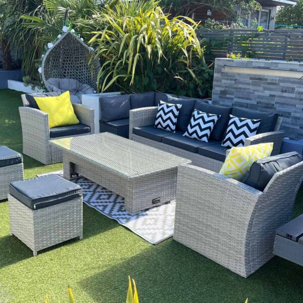 Barcelona Rising Table Set Barcelona Rising Table Set